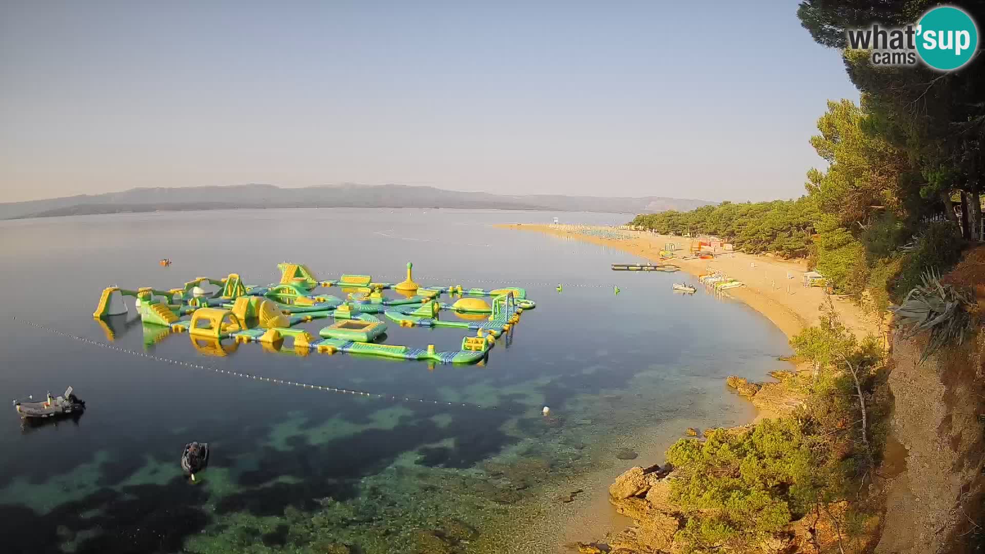 Web kamera Bol Zlatni Rat – Pogled uživo s otoka Brača