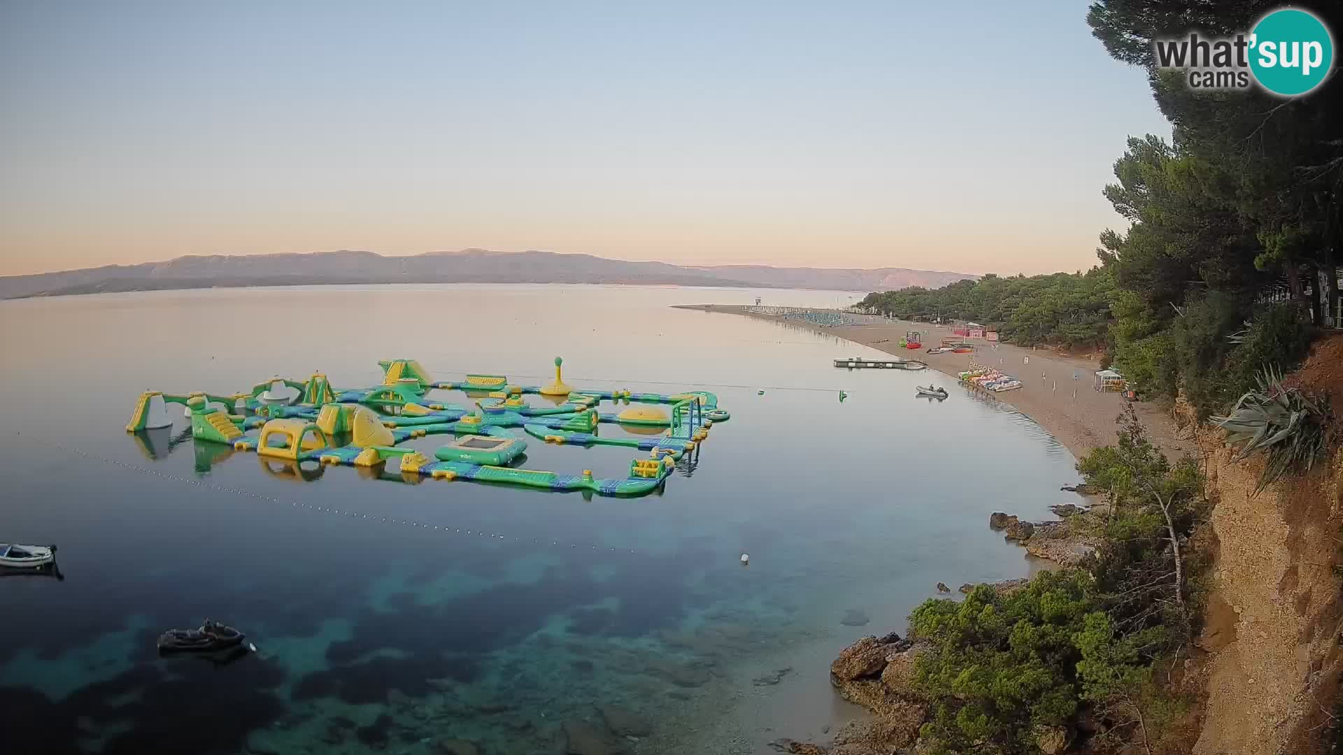 Web kamera Bol Zlatni Rat – Pogled uživo s otoka Brača