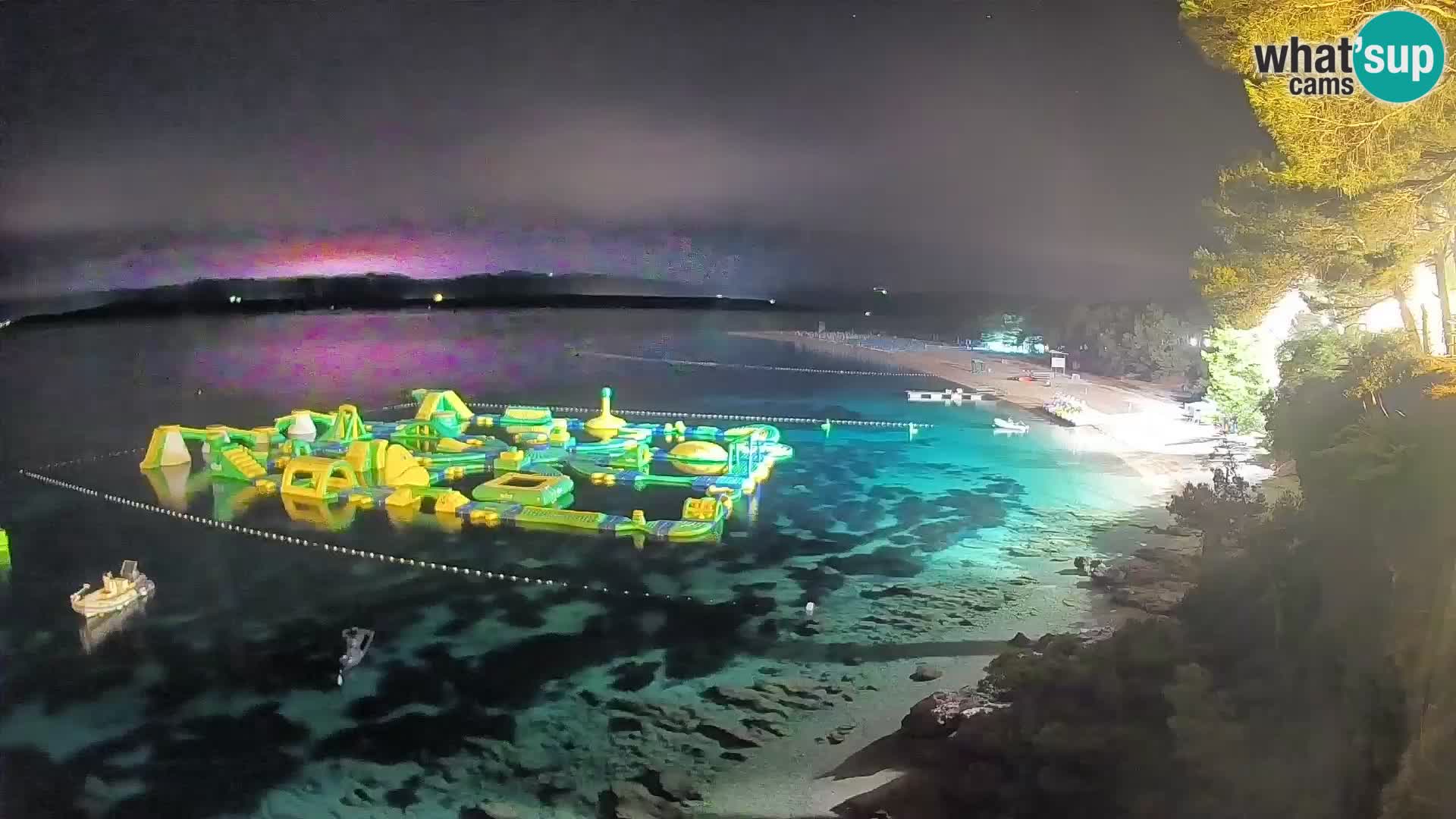 Webcam Zlatni Rat Bol – Liveblick vom berühmten Strand auf Brač