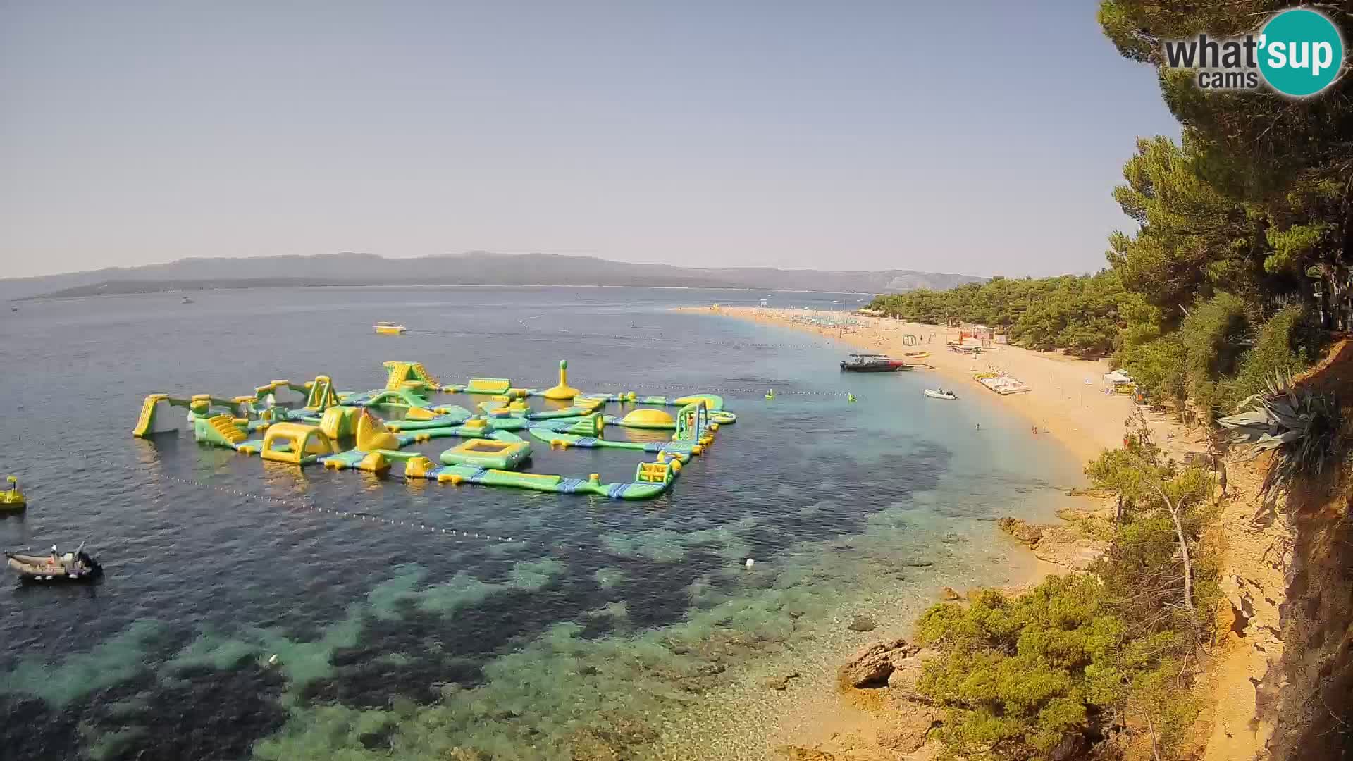 Web kamera Bol Zlatni Rat – Pogled uživo s otoka Brača