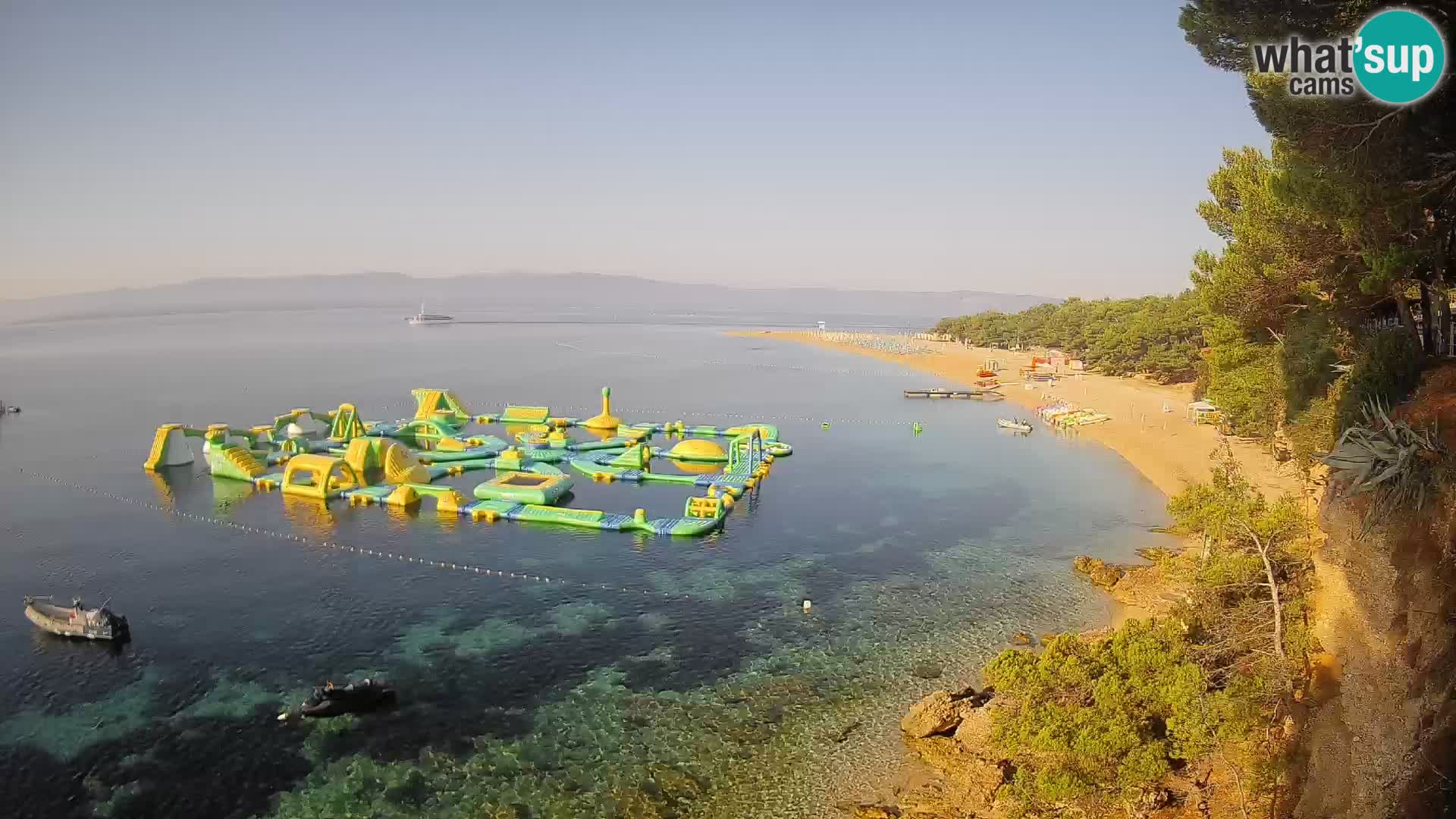 Spletna kamera Bol Zlatni Rat – Pogled v živo z otoka Brač