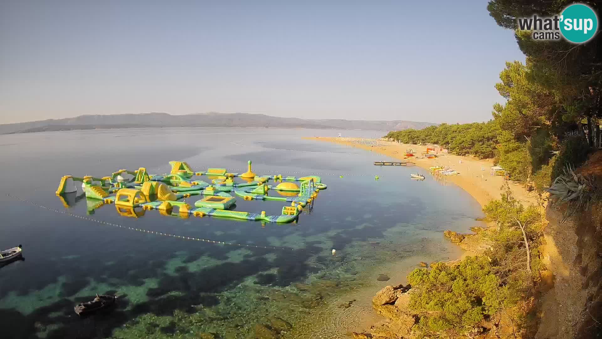 Spletna kamera Bol Zlatni Rat – Pogled v živo z otoka Brač