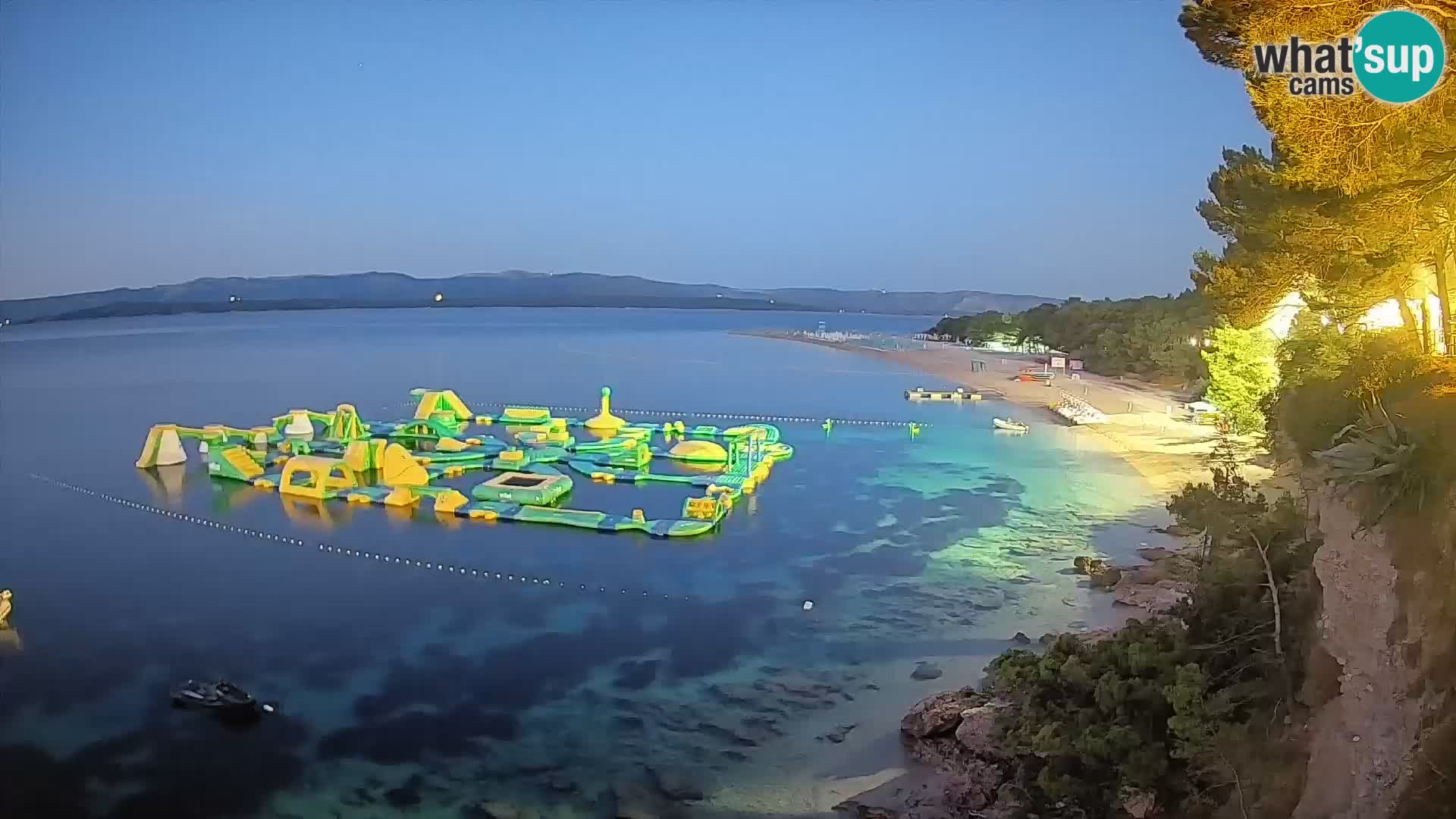 Webcam Zlatni Rat Bol – Liveblick vom berühmten Strand auf Brač