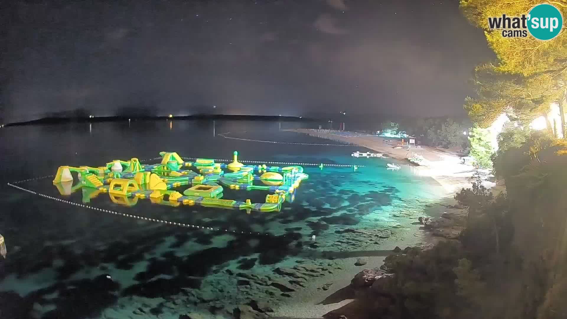 Spletna kamera Bol Zlatni Rat – Pogled v živo z otoka Brač