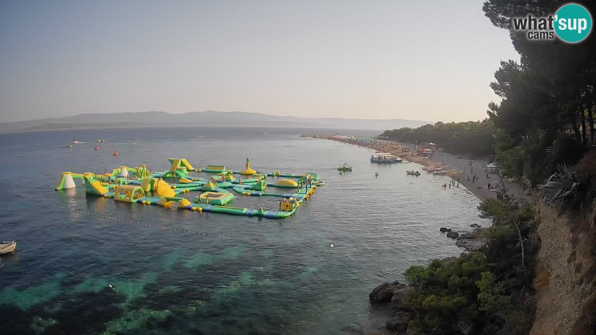 Web kamera Bol Zlatni Rat – Pogled uživo s otoka Brača