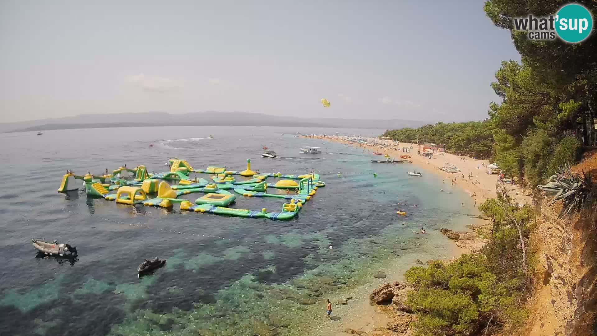 Spletna kamera Bol Zlatni Rat – Pogled v živo z otoka Brač