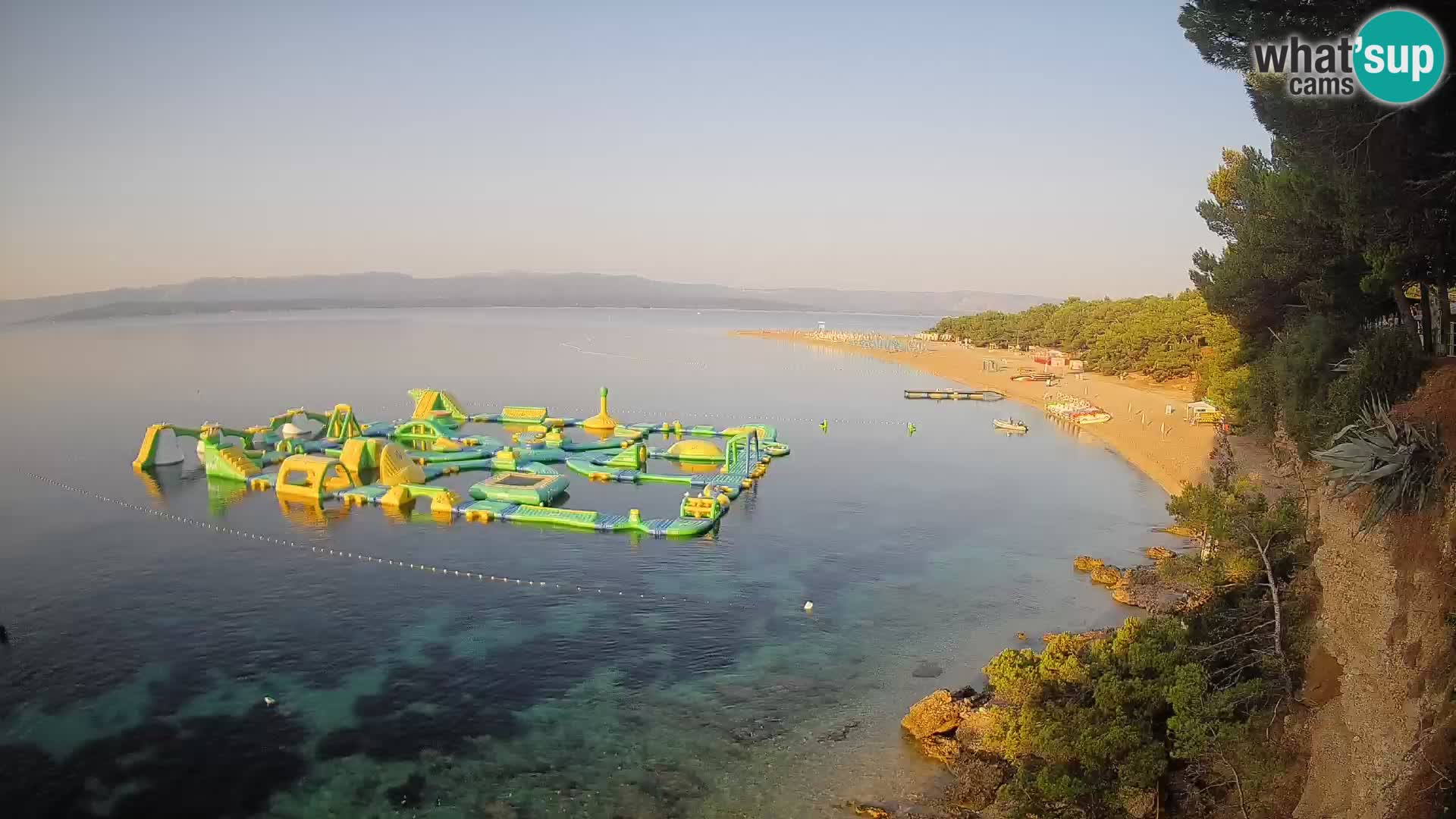 Spletna kamera Bol Zlatni Rat – Pogled v živo z otoka Brač