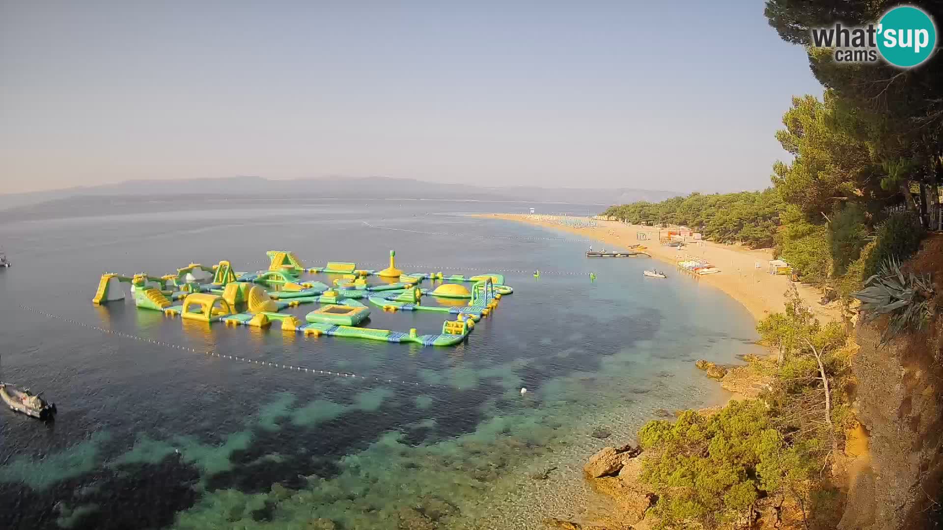 Spletna kamera Bol Zlatni Rat – Pogled v živo z otoka Brač
