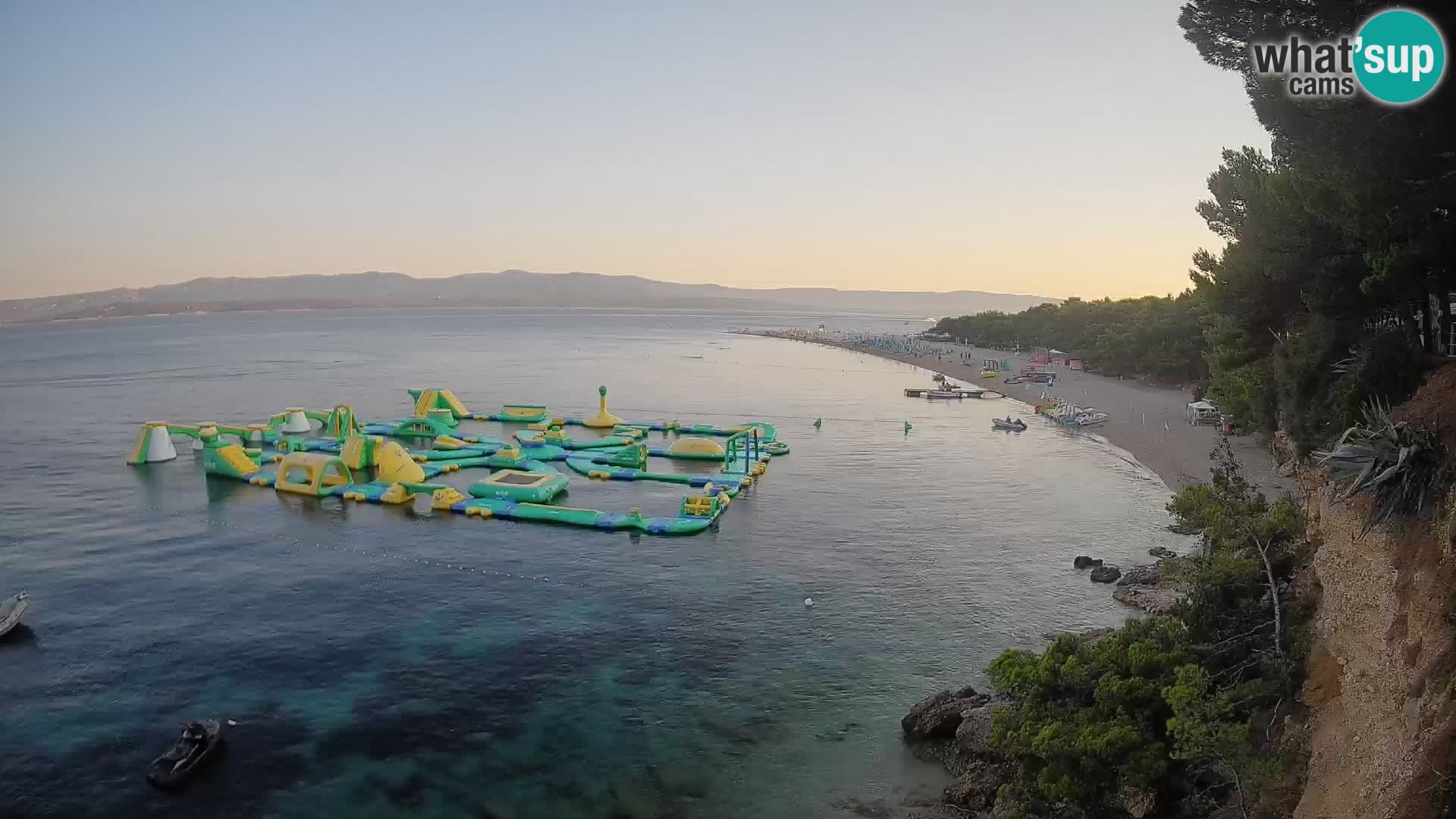 Spletna kamera Bol Zlatni Rat – Pogled v živo z otoka Brač