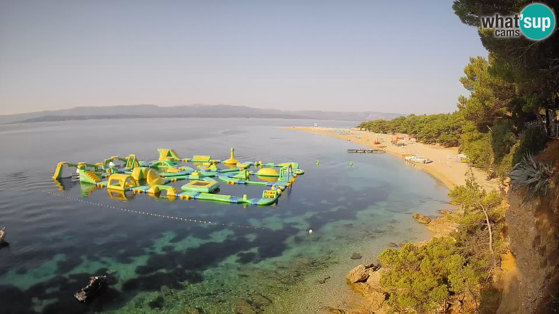 Web kamera Bol Zlatni Rat – Pogled uživo s otoka Brača