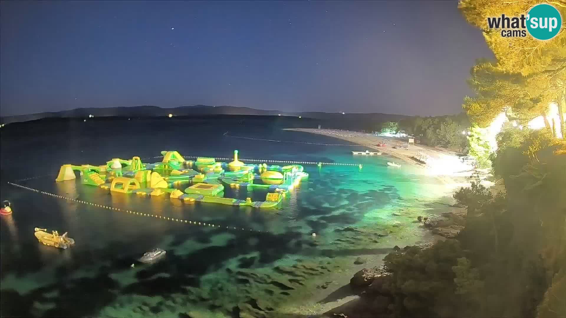 Webcam Zlatni Rat Bol – Liveblick vom berühmten Strand auf Brač