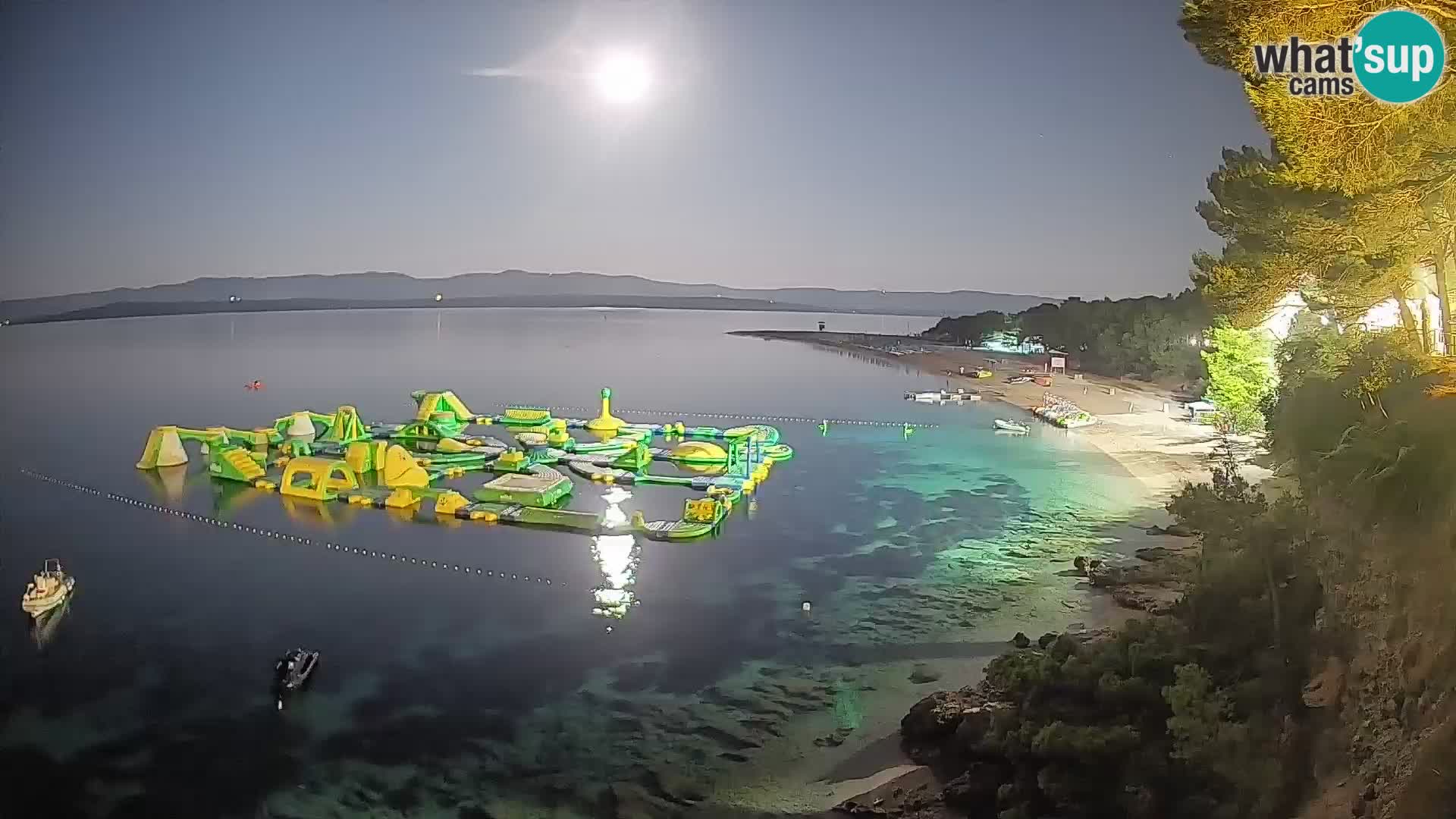 Webcam Zlatni Rat Bol – Liveblick vom berühmten Strand auf Brač