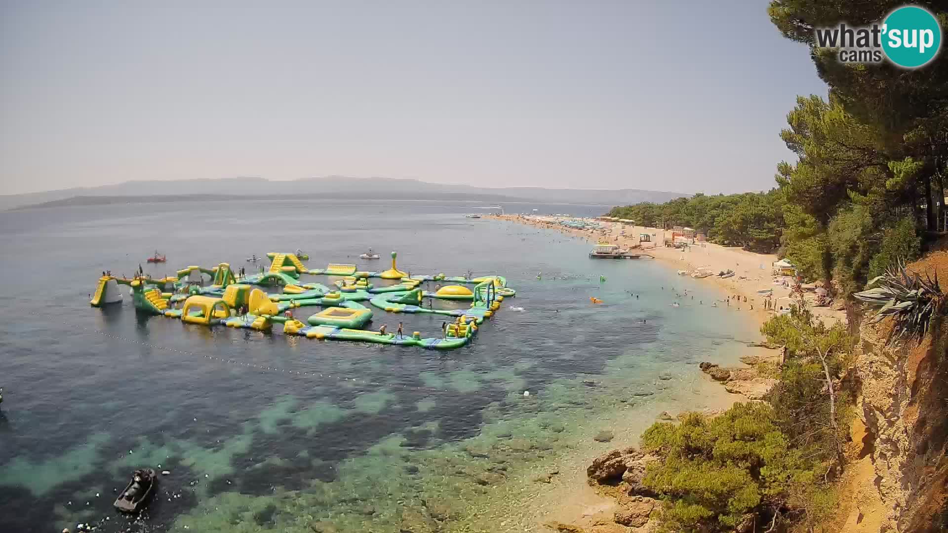 Web kamera Bol Zlatni Rat – Pogled uživo s otoka Brača