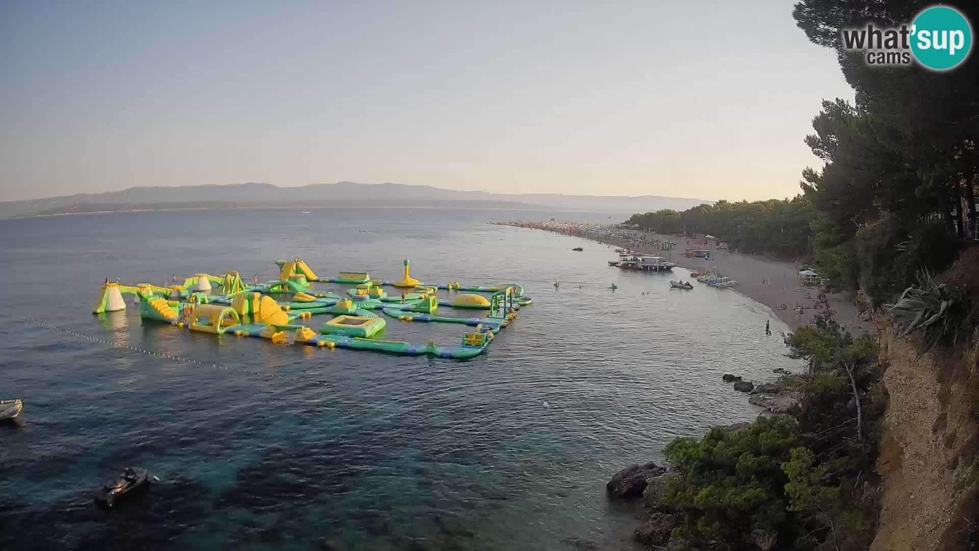 Web kamera Bol Zlatni Rat – Pogled uživo s otoka Brača