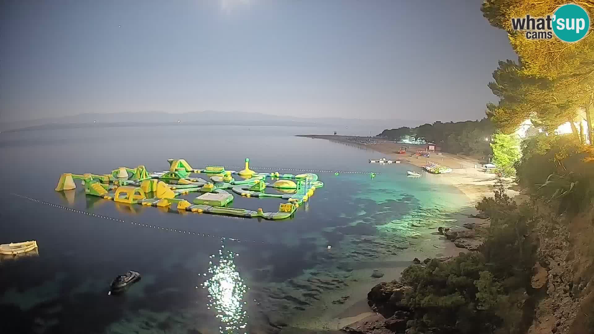 Webcam Zlatni Rat Bol – Liveblick vom berühmten Strand auf Brač