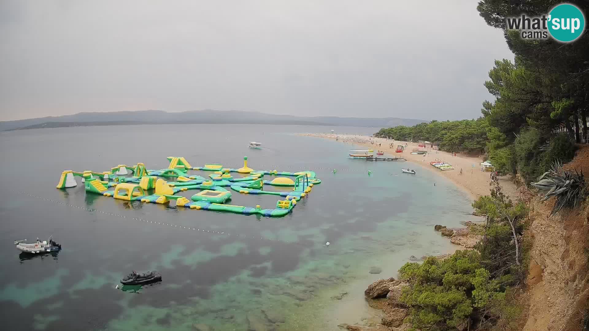 Spletna kamera Bol Zlatni Rat – Pogled v živo z otoka Brač