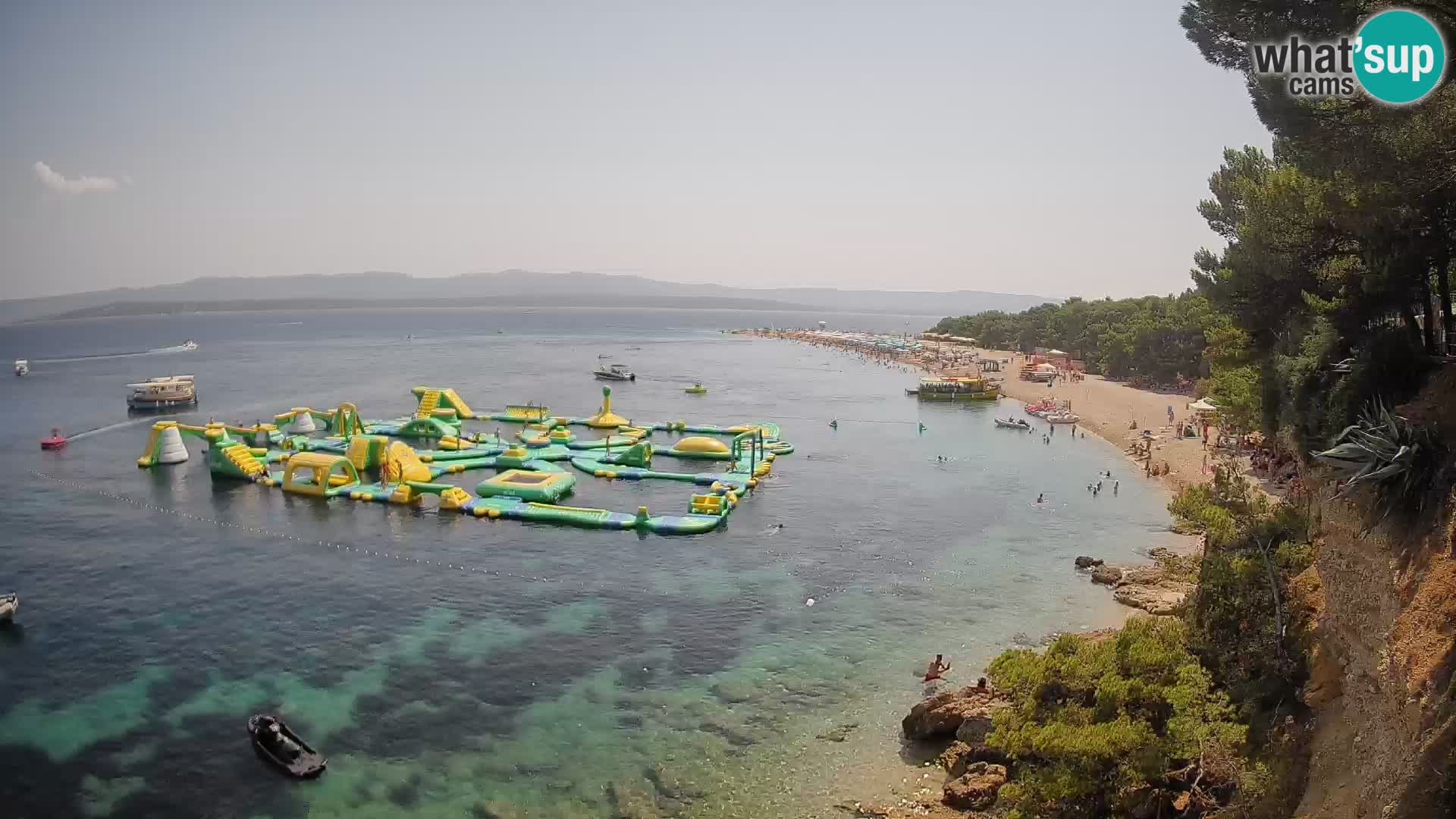 Web kamera Bol Zlatni Rat – Pogled uživo s otoka Brača