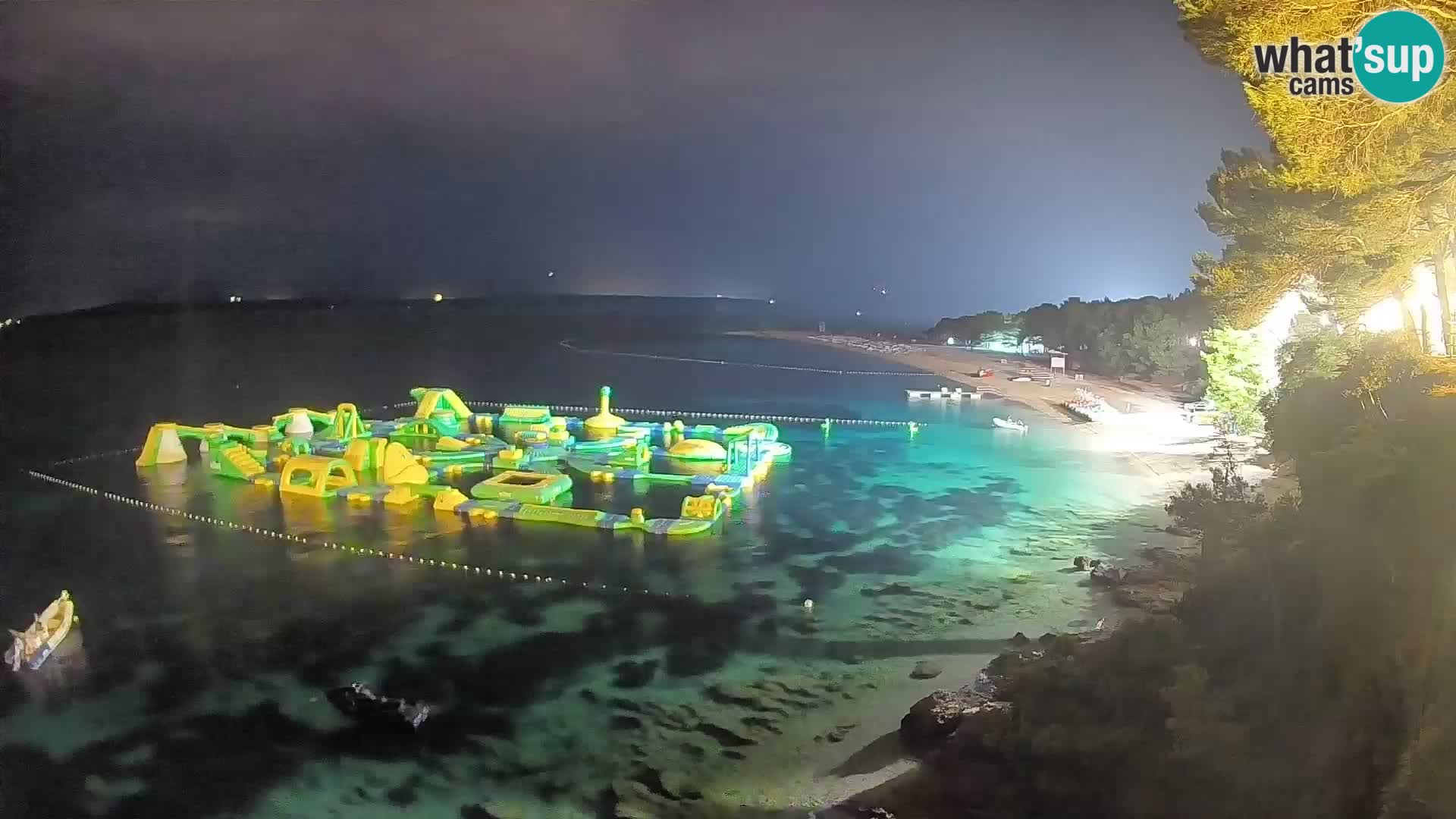 Webcam Zlatni Rat Bol – Liveblick vom berühmten Strand auf Brač