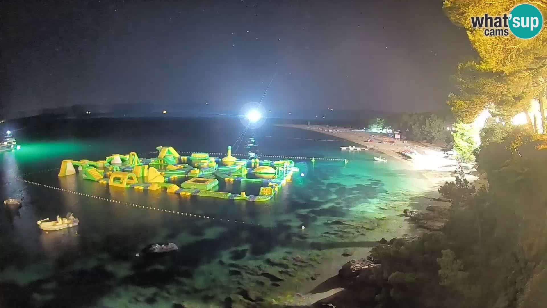 Webcam Zlatni Rat Bol – Liveblick vom berühmten Strand auf Brač