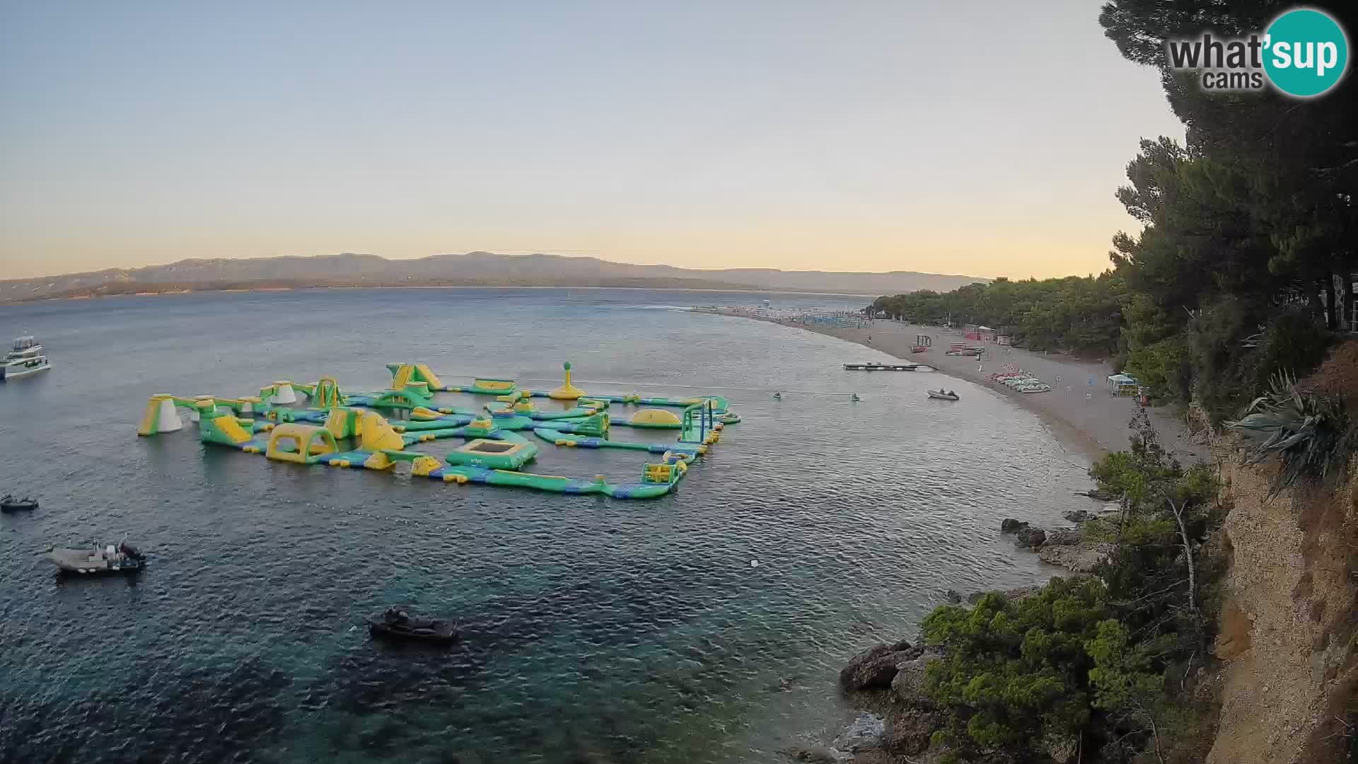 Web kamera Bol Zlatni Rat – Pogled uživo s otoka Brača