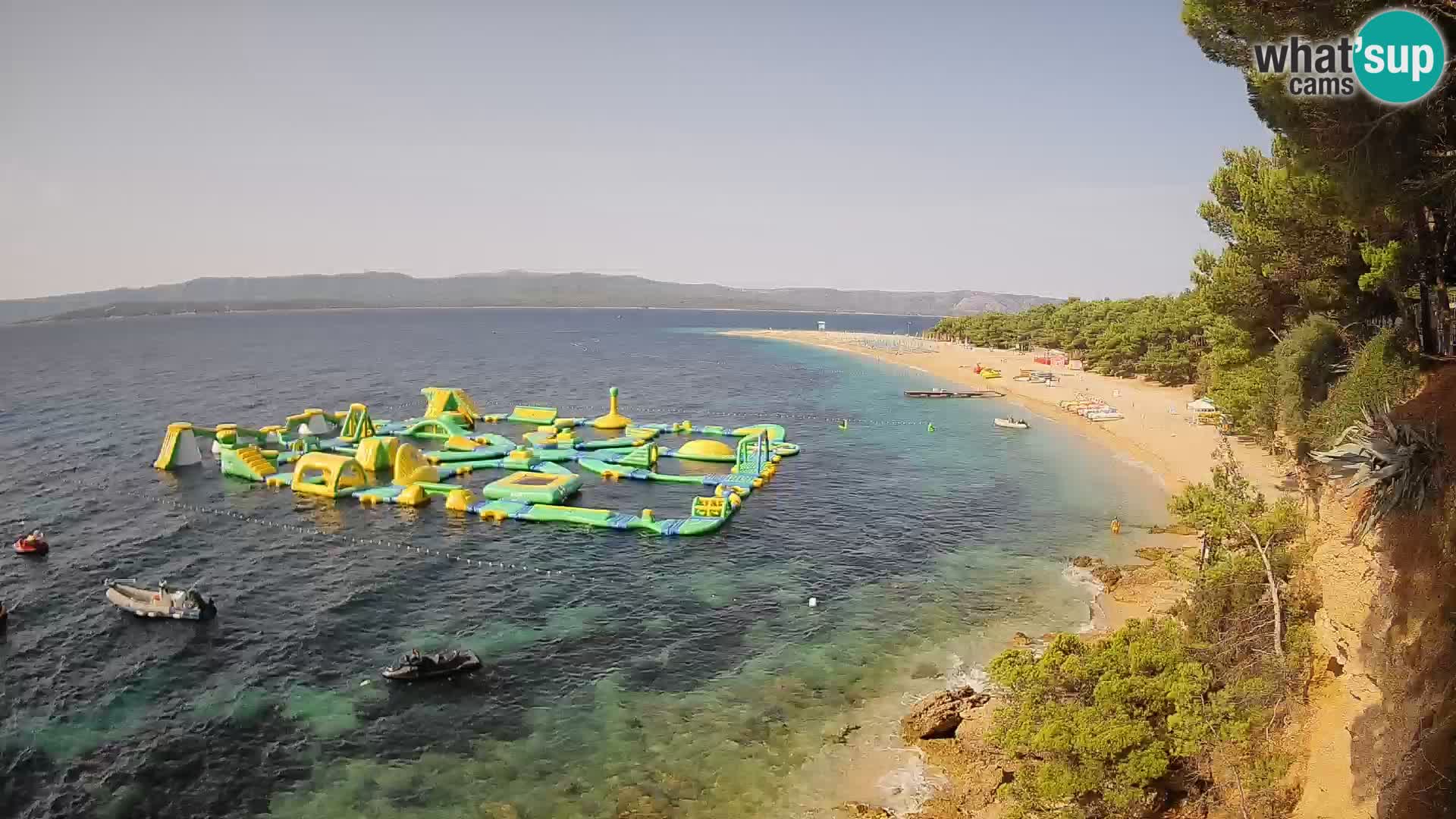 Web kamera Bol Zlatni Rat – Pogled uživo s otoka Brača
