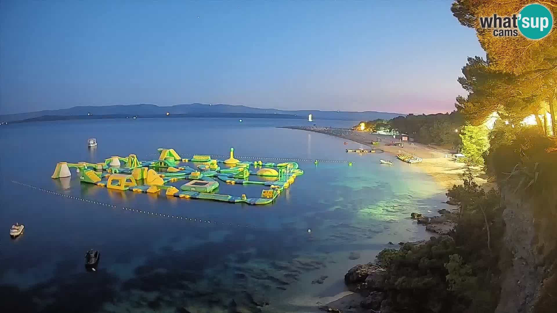 Webcam Zlatni Rat Bol – Liveblick vom berühmten Strand auf Brač