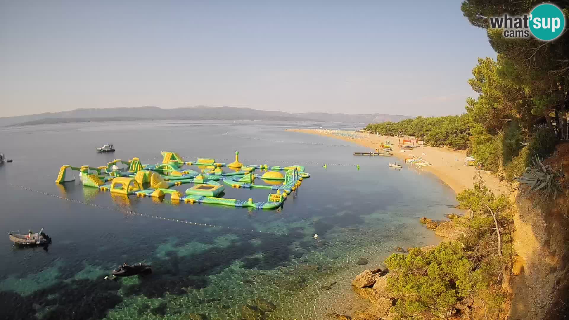 Web kamera Bol Zlatni Rat – Pogled uživo s otoka Brača