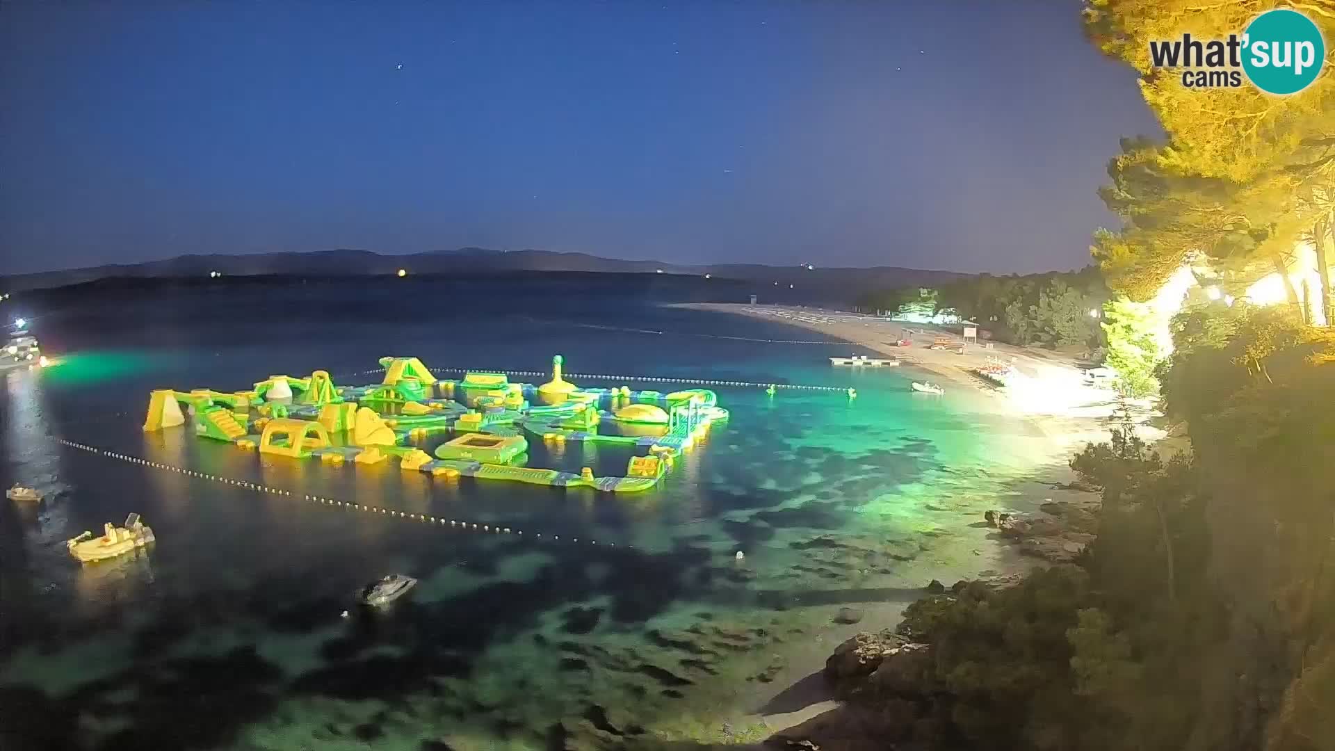 Webcam Zlatni Rat Bol – Liveblick vom berühmten Strand auf Brač