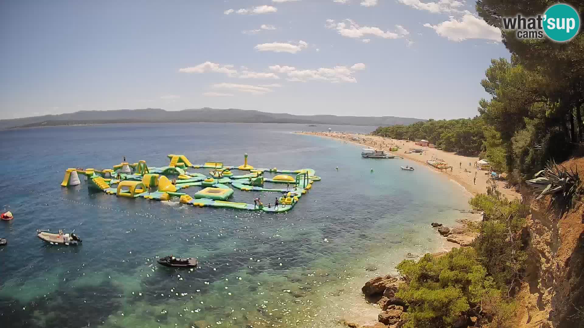 Web kamera Bol Zlatni Rat – Pogled uživo s otoka Brača