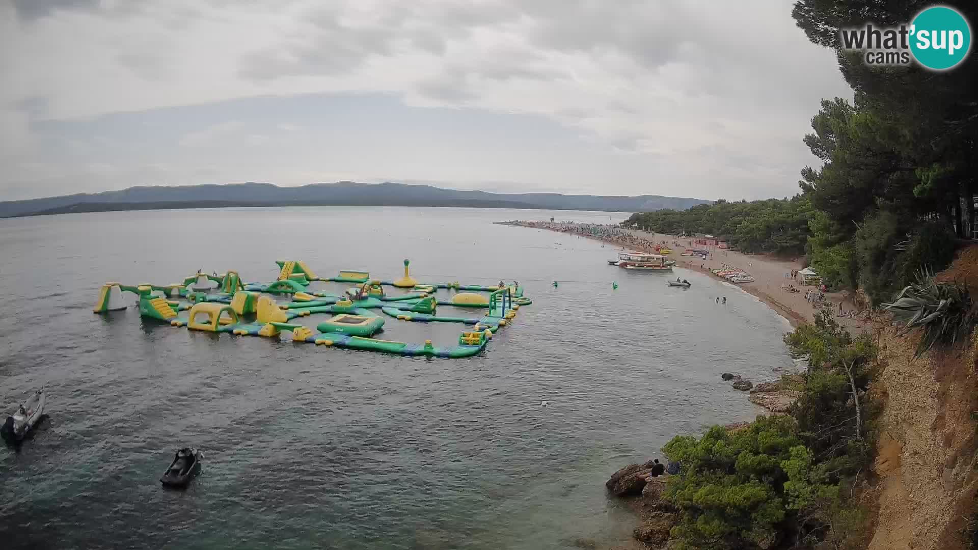 Web kamera Bol Zlatni Rat – Pogled uživo s otoka Brača