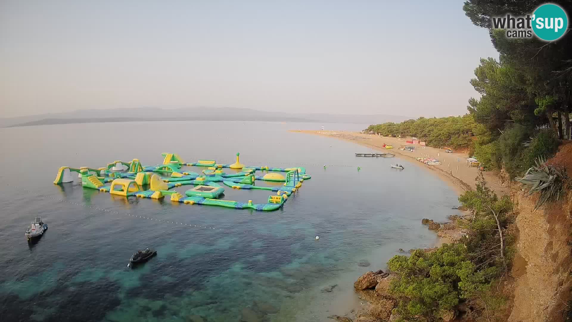 Web kamera Bol Zlatni Rat – Pogled uživo s otoka Brača