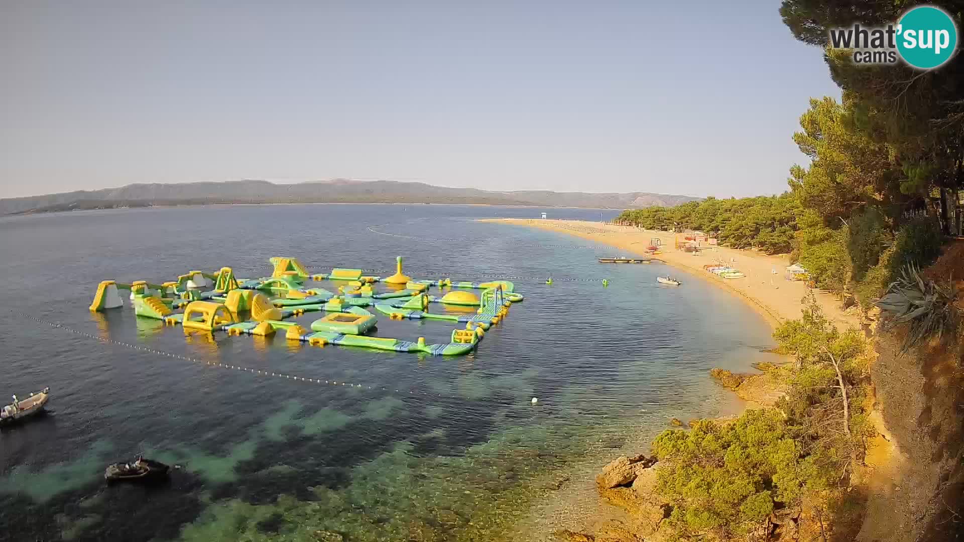 Web kamera Bol Zlatni Rat – Pogled uživo s otoka Brača
