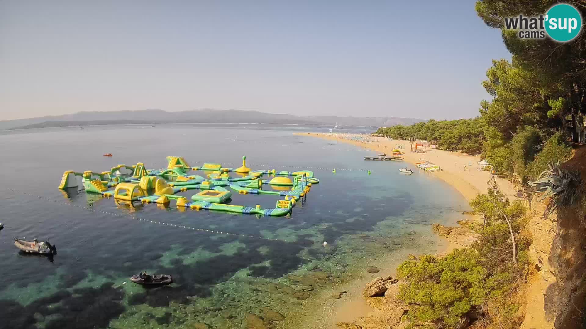 Web kamera Bol Zlatni Rat – Pogled uživo s otoka Brača