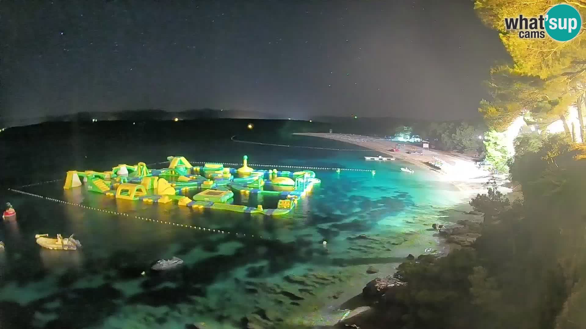 Webcam Zlatni Rat Bol – Liveblick vom berühmten Strand auf Brač