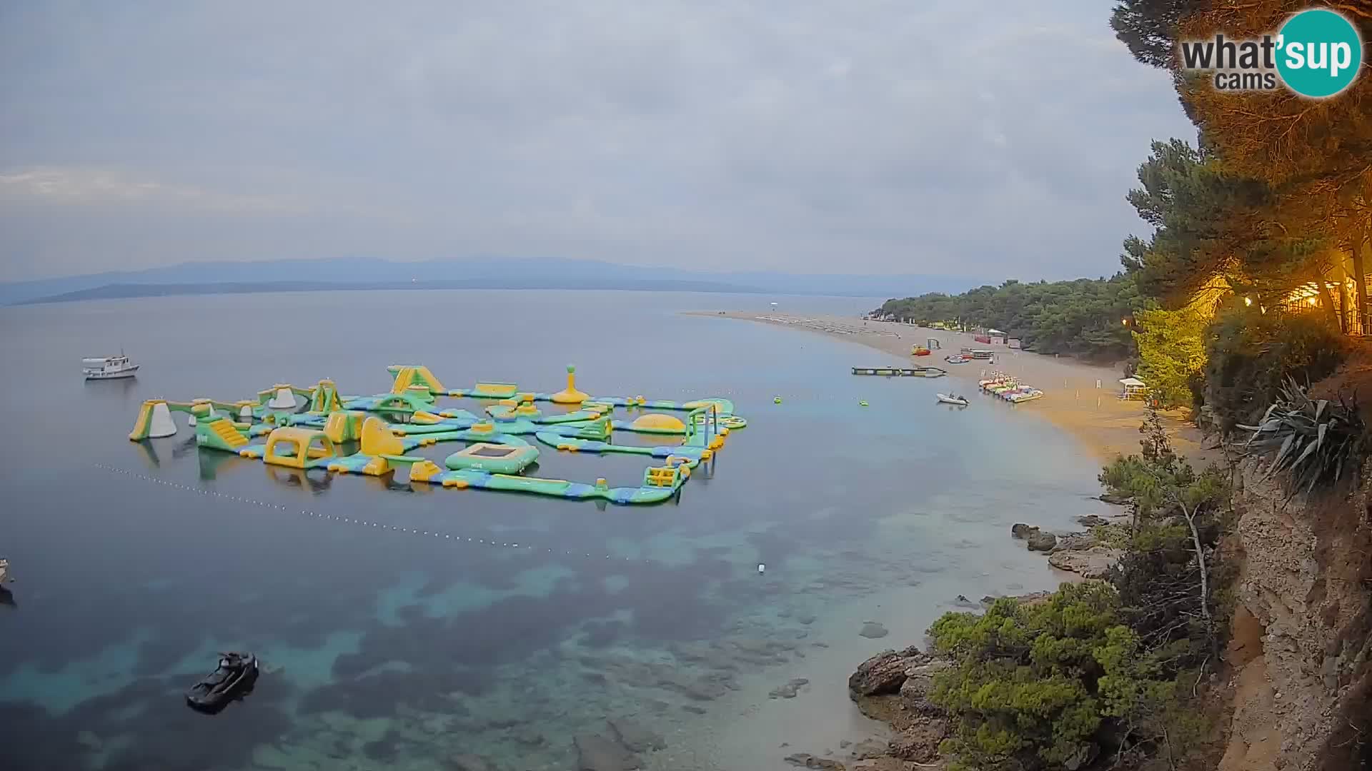 Webcam Zlatni Rat Bol – Liveblick vom berühmten Strand auf Brač
