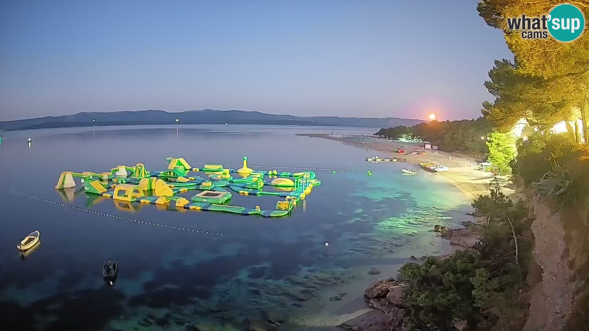 Webcam Zlatni Rat Bol – Liveblick vom berühmten Strand auf Brač
