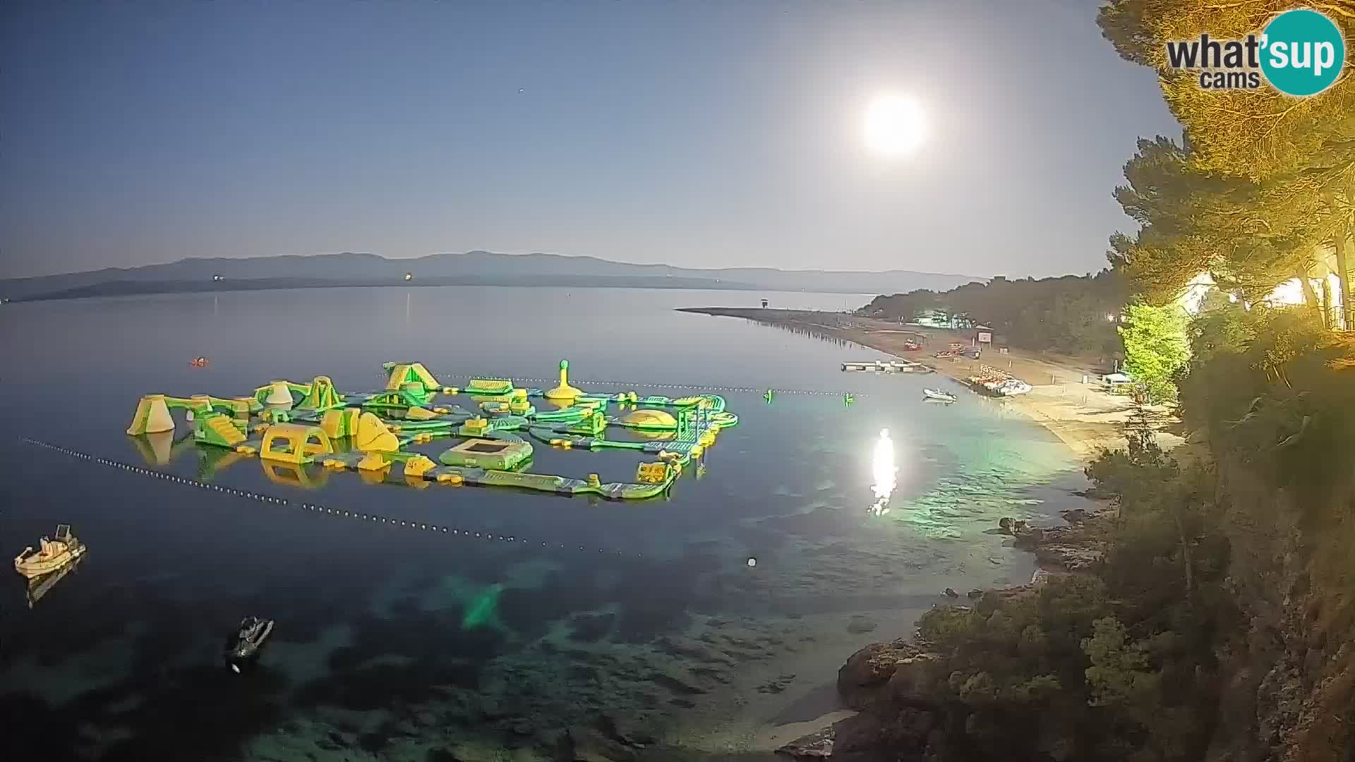 Webcam Zlatni Rat Bol – Liveblick vom berühmten Strand auf Brač