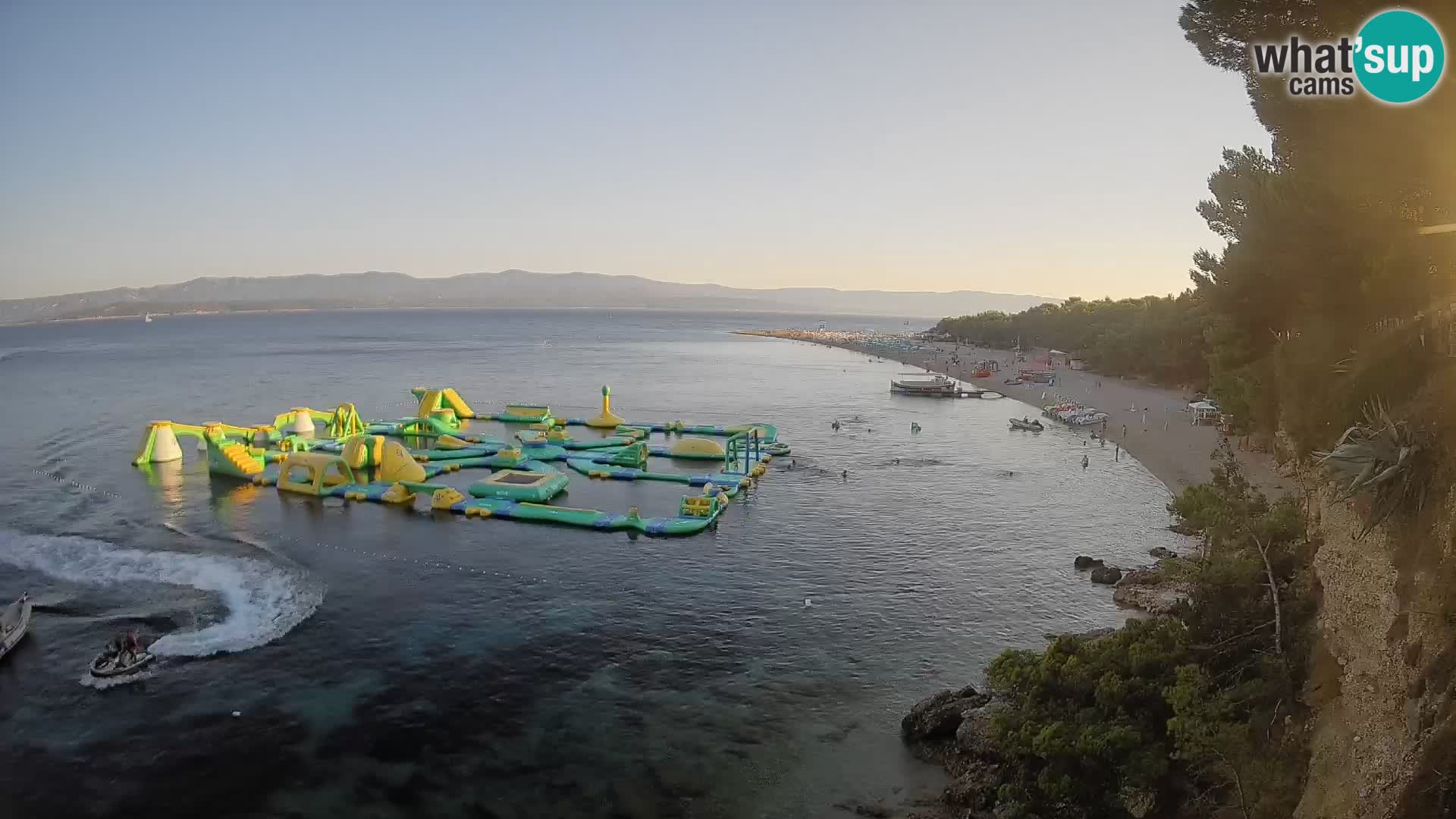 Spletna kamera Bol Zlatni Rat – Pogled v živo z otoka Brač