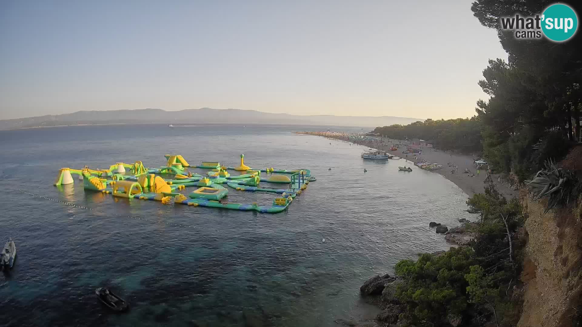 Web kamera Bol Zlatni Rat – Pogled uživo s otoka Brača