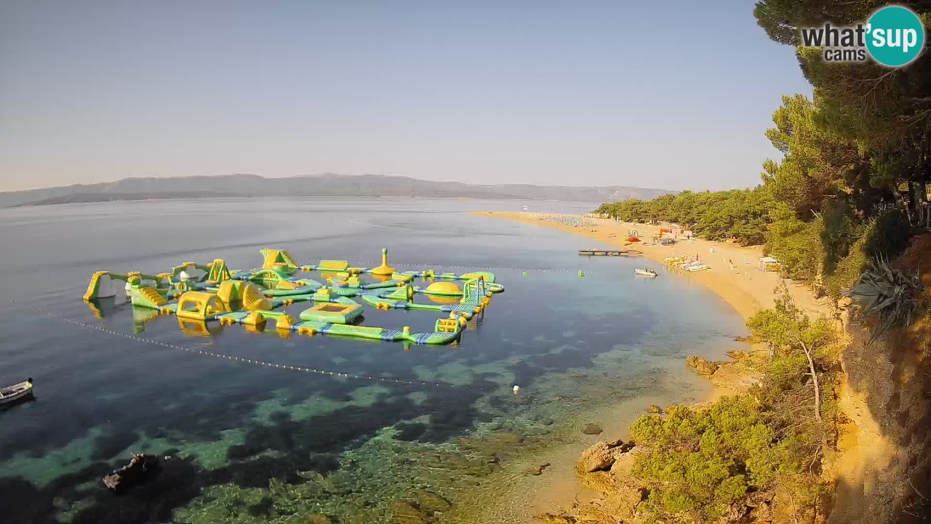 Web kamera Bol Zlatni Rat – Pogled uživo s otoka Brača