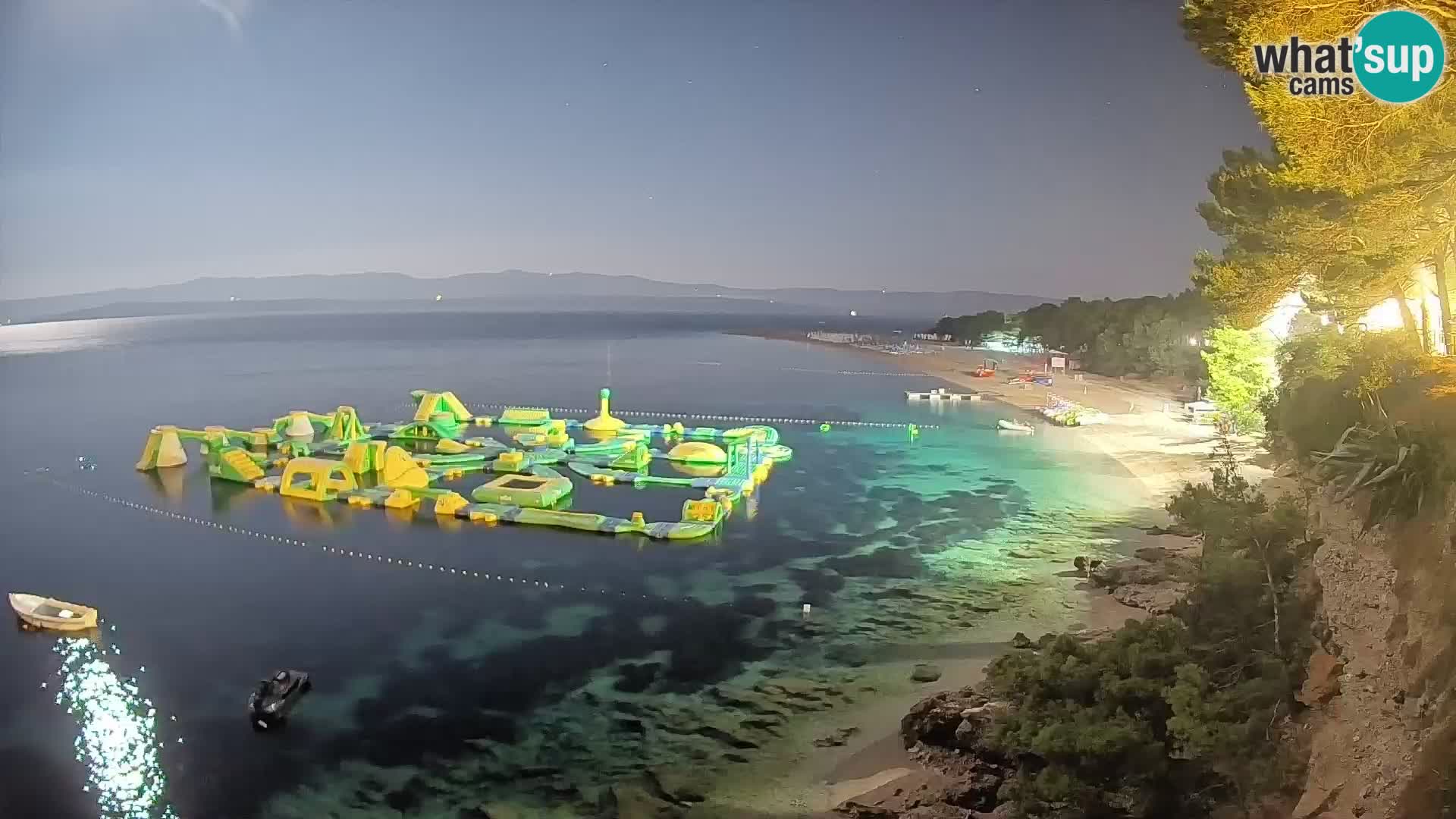 Web kamera Bol Zlatni Rat – Pogled uživo s otoka Brača