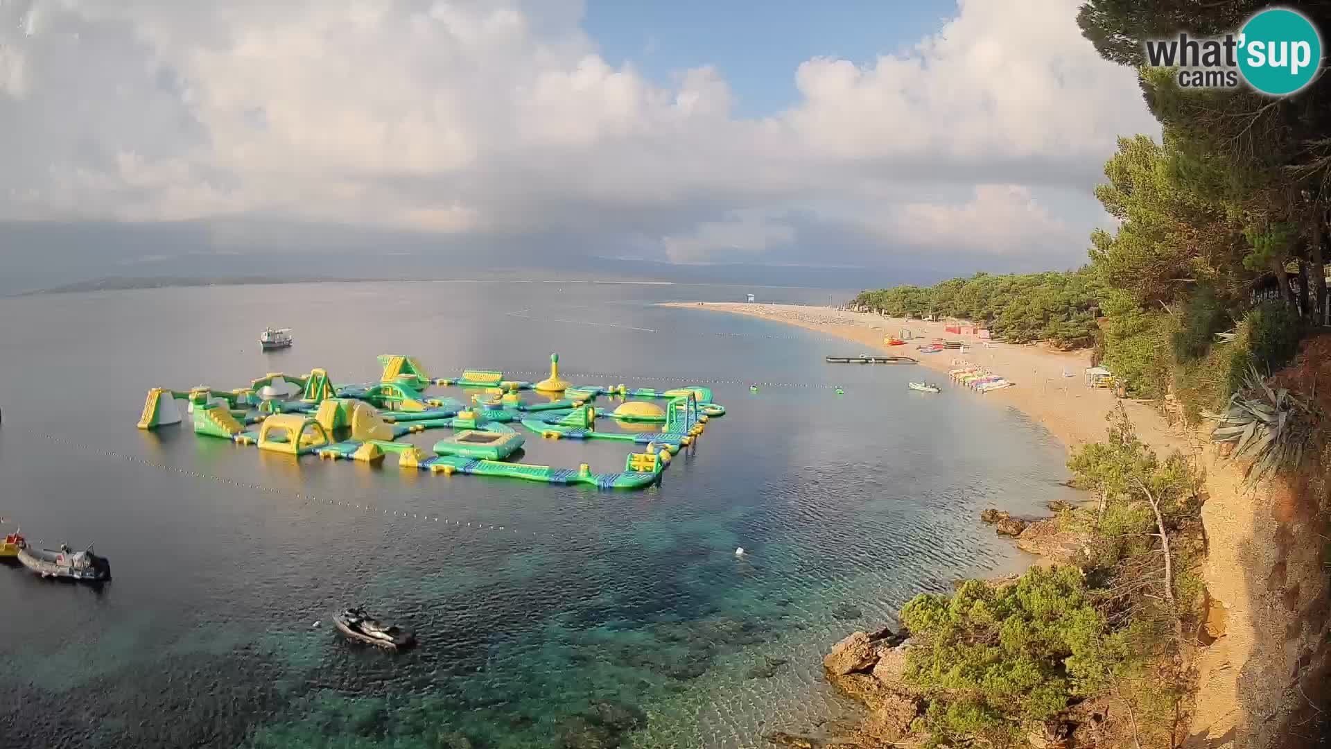 Webcam Zlatni Rat Bol – Liveblick vom berühmten Strand auf Brač