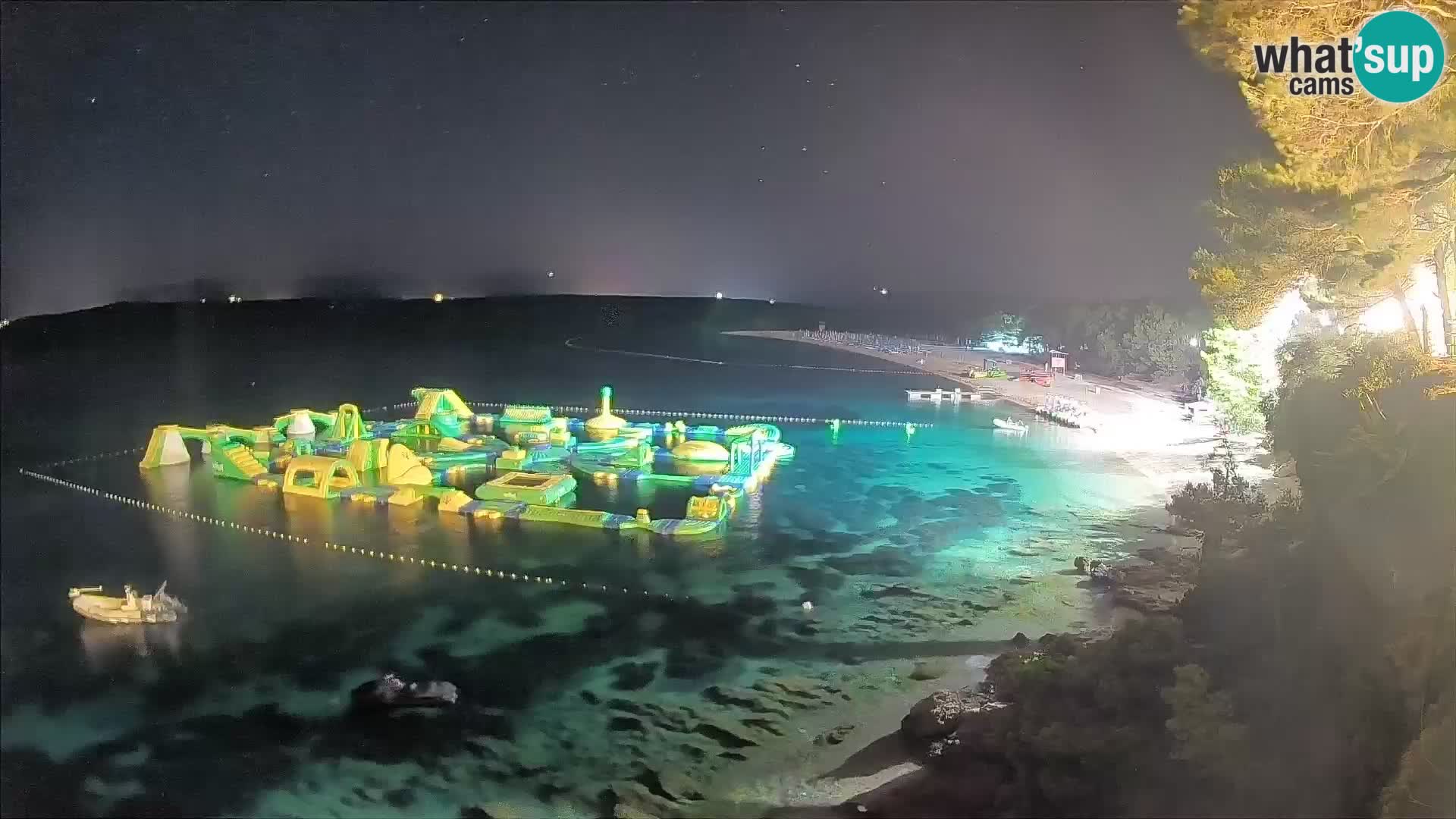 Webcam Zlatni Rat Bol – Liveblick vom berühmten Strand auf Brač