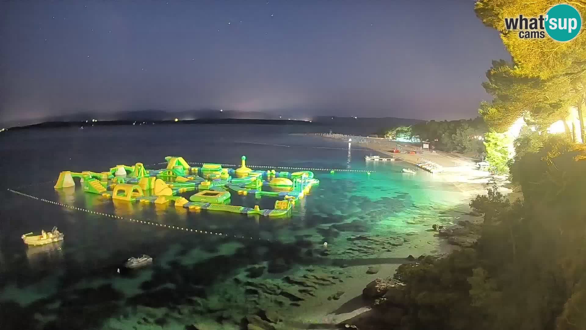 Webcam Zlatni Rat Bol – Liveblick vom berühmten Strand auf Brač