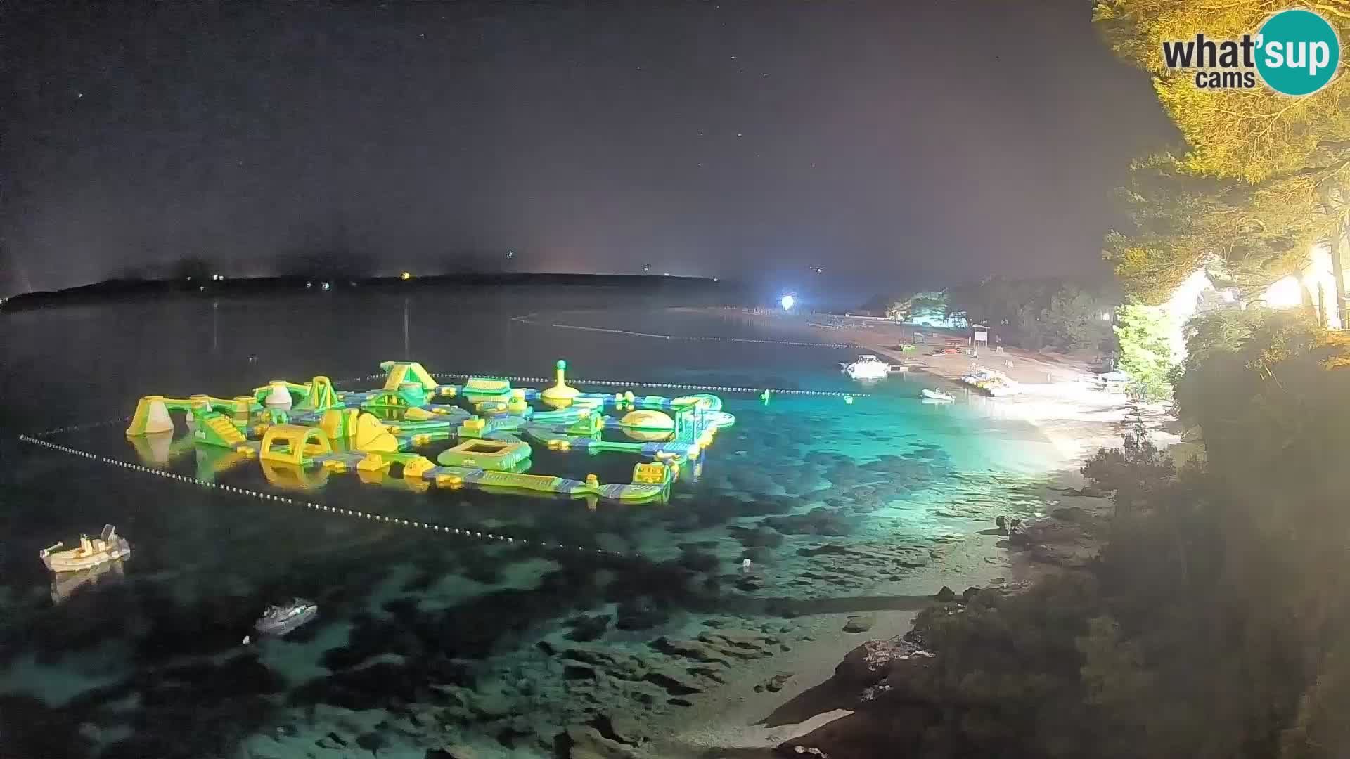 Webcam Zlatni Rat Bol – Liveblick vom berühmten Strand auf Brač