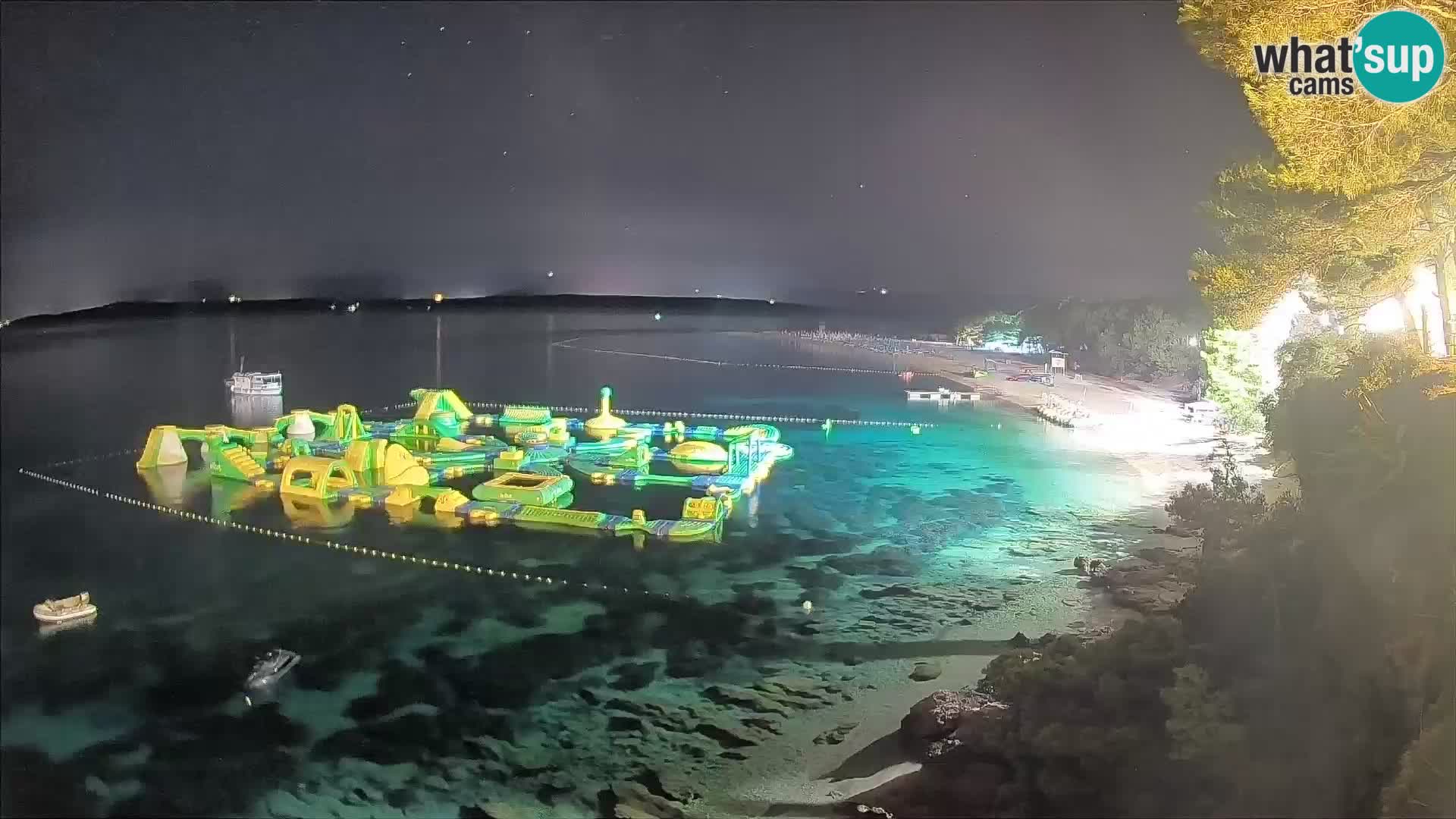 Webcam Zlatni Rat Bol – Liveblick vom berühmten Strand auf Brač