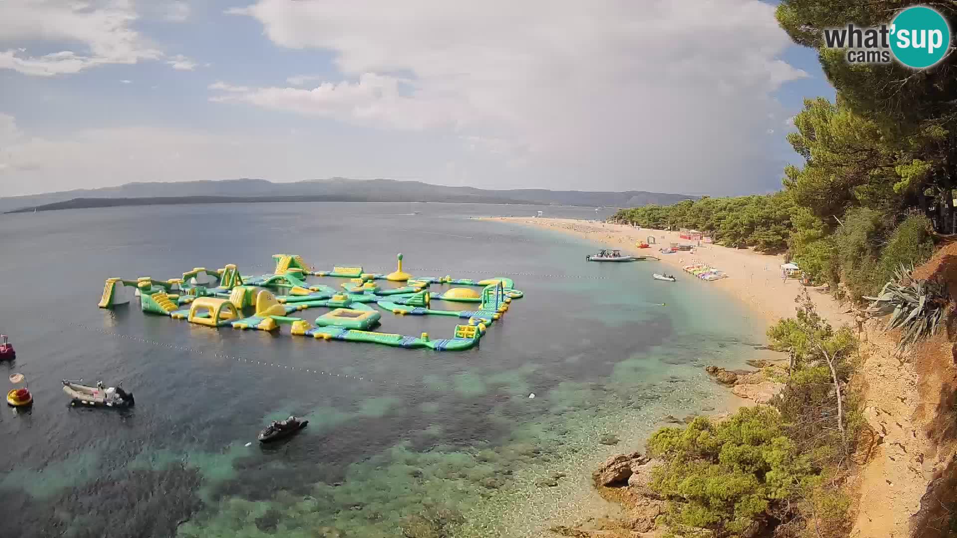 Spletna kamera Bol Zlatni Rat – Pogled v živo z otoka Brač