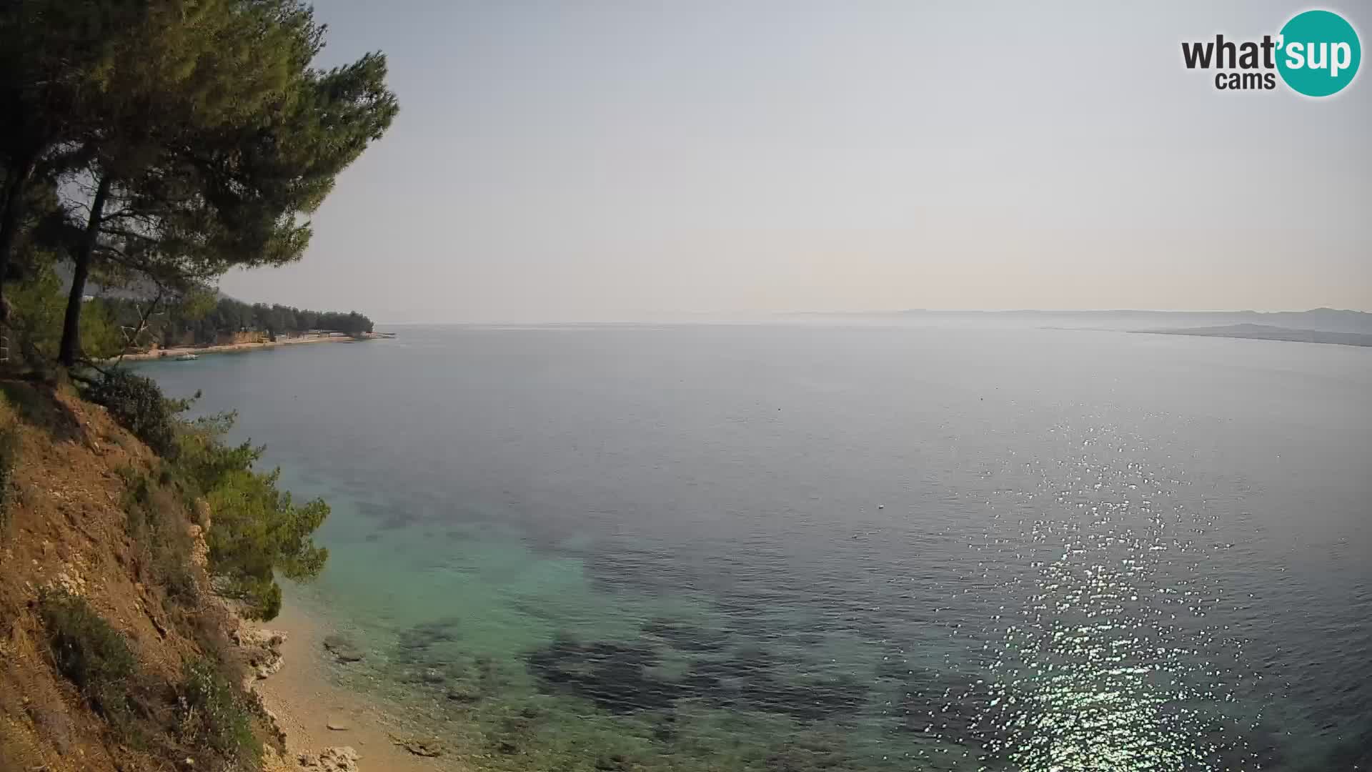 Spletna kamera Plaža Potočine Bol – Pogled v živo na plažo Borak, otok Brač