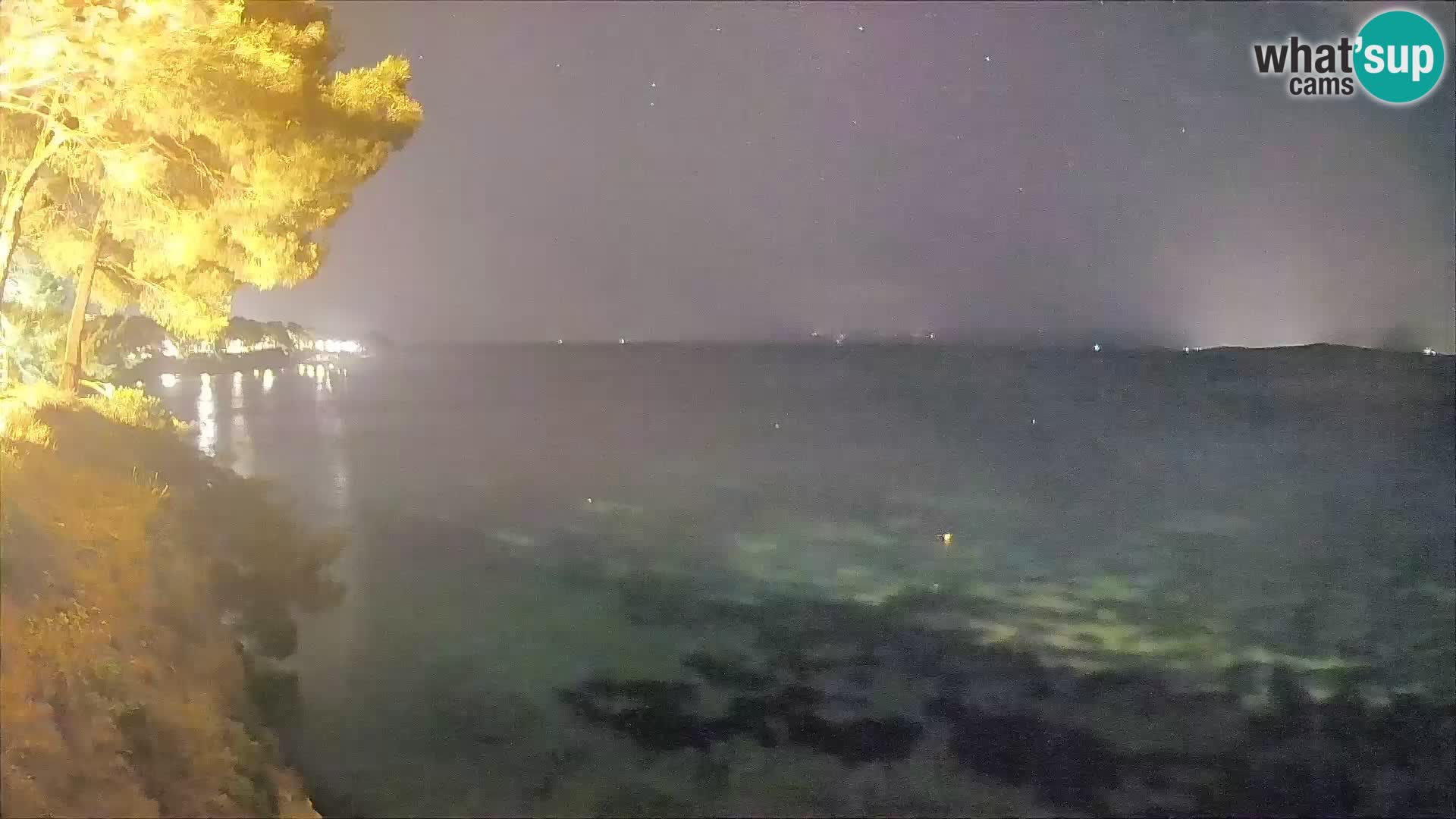 Webcam Spiaggia Potočine Bol – Vista live sulla spiaggia Borak, Isola di Brač