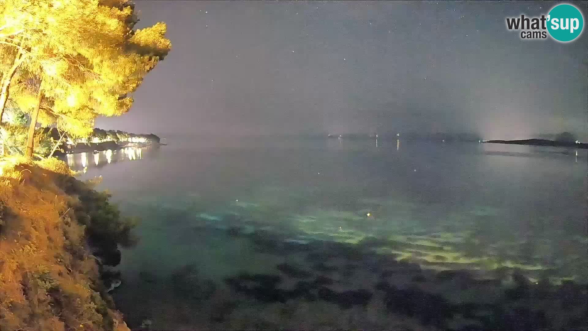 Webcam Spiaggia Potočine Bol – Vista live sulla spiaggia Borak, Isola di Brač